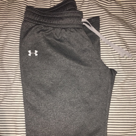 womens grey under armour sweatpants